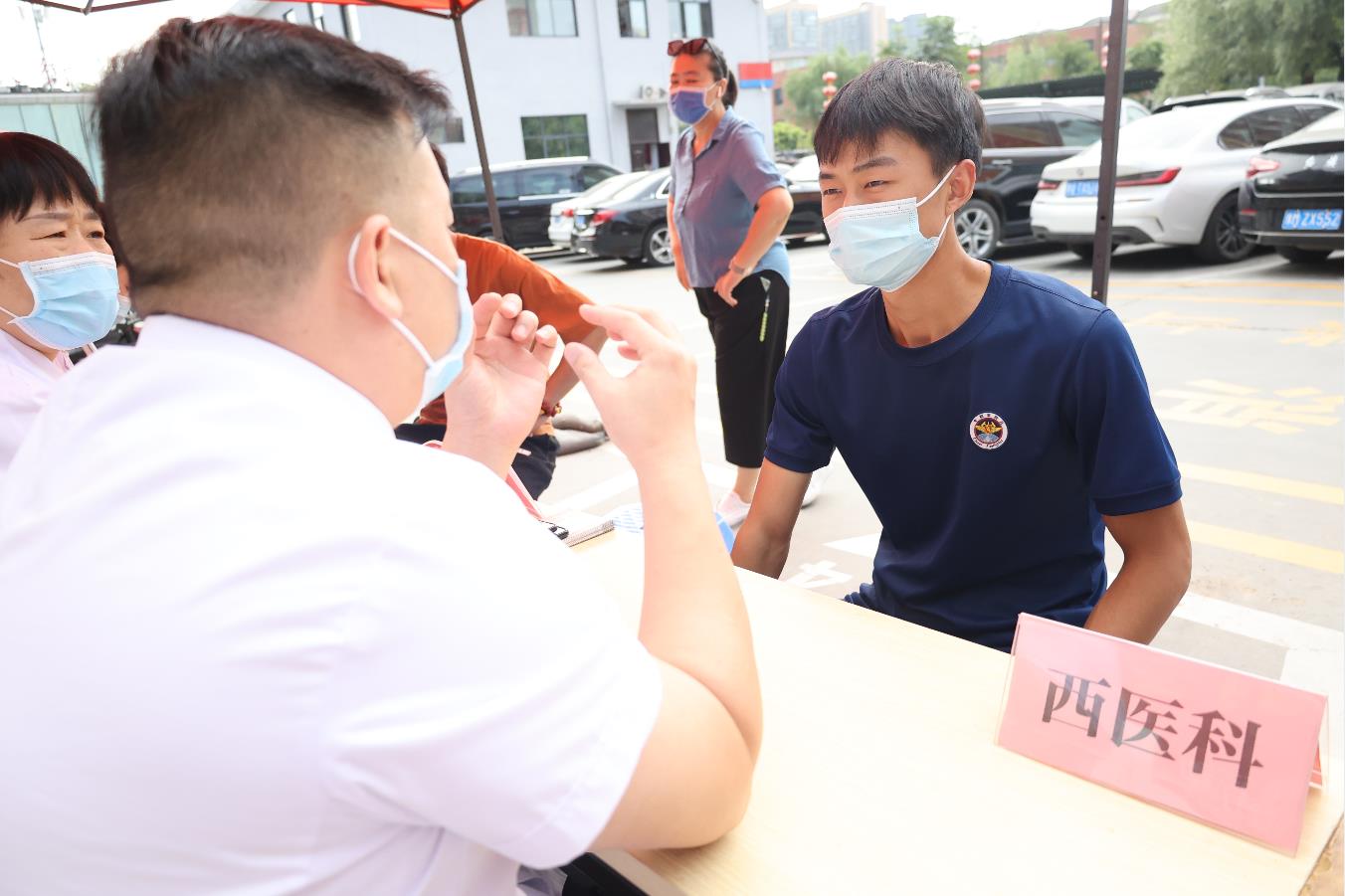 【我为群众办实事】郑州博大泌尿外科医院“喜迎二十大，义诊送健康”活动